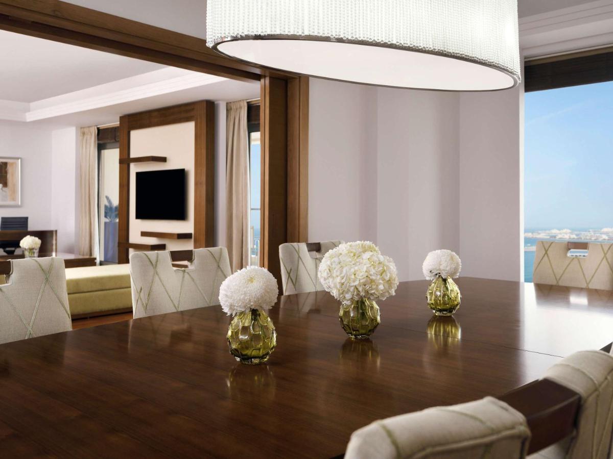 뫼벤픽 호텔 주메이라 비치 두바이 외부 사진 A rendering of a typical suite at the Ritz-Carlton, Key West