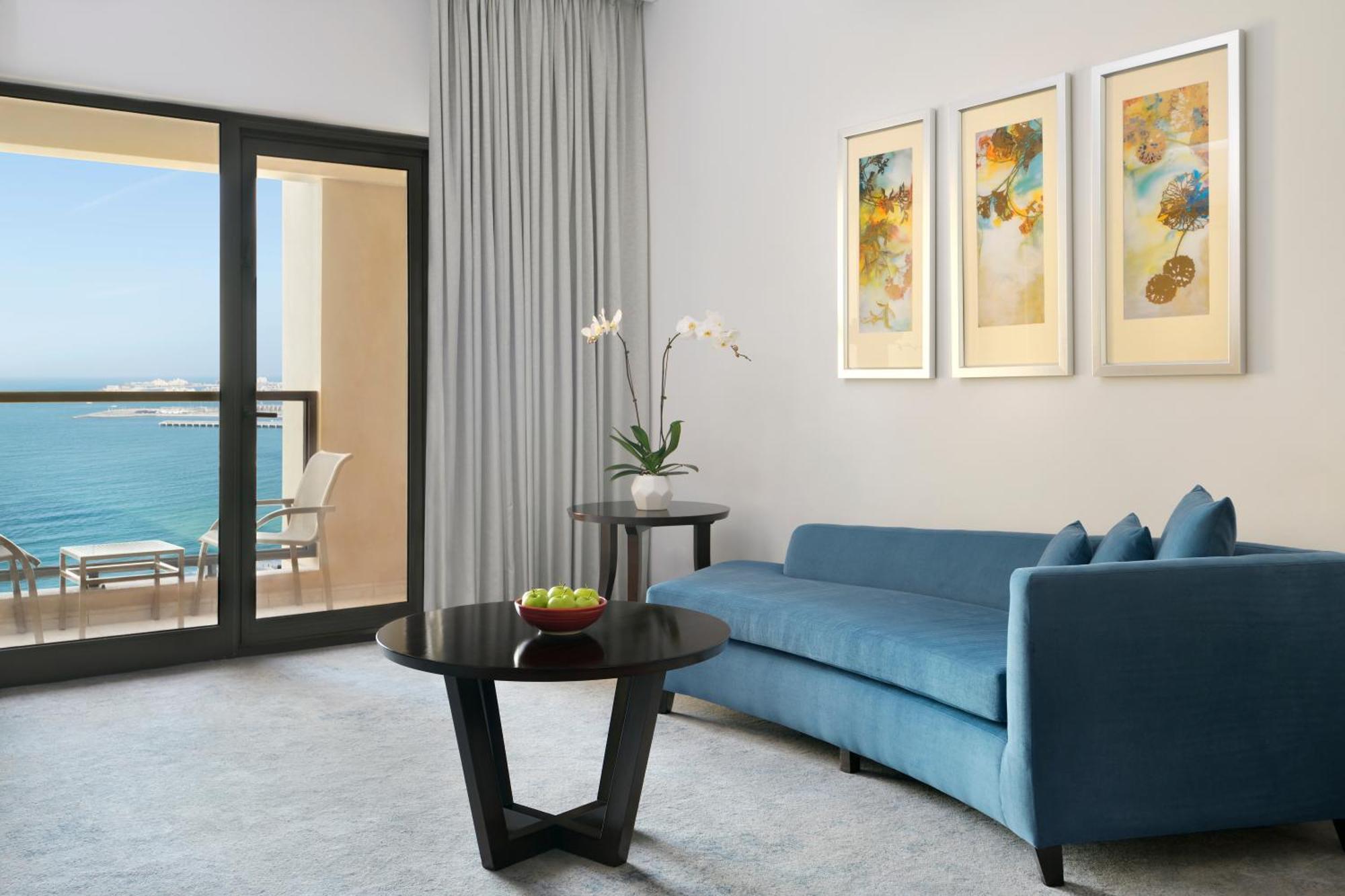 뫼벤픽 호텔 주메이라 비치 두바이 외부 사진 A living room at the Jumeirah Atlantis