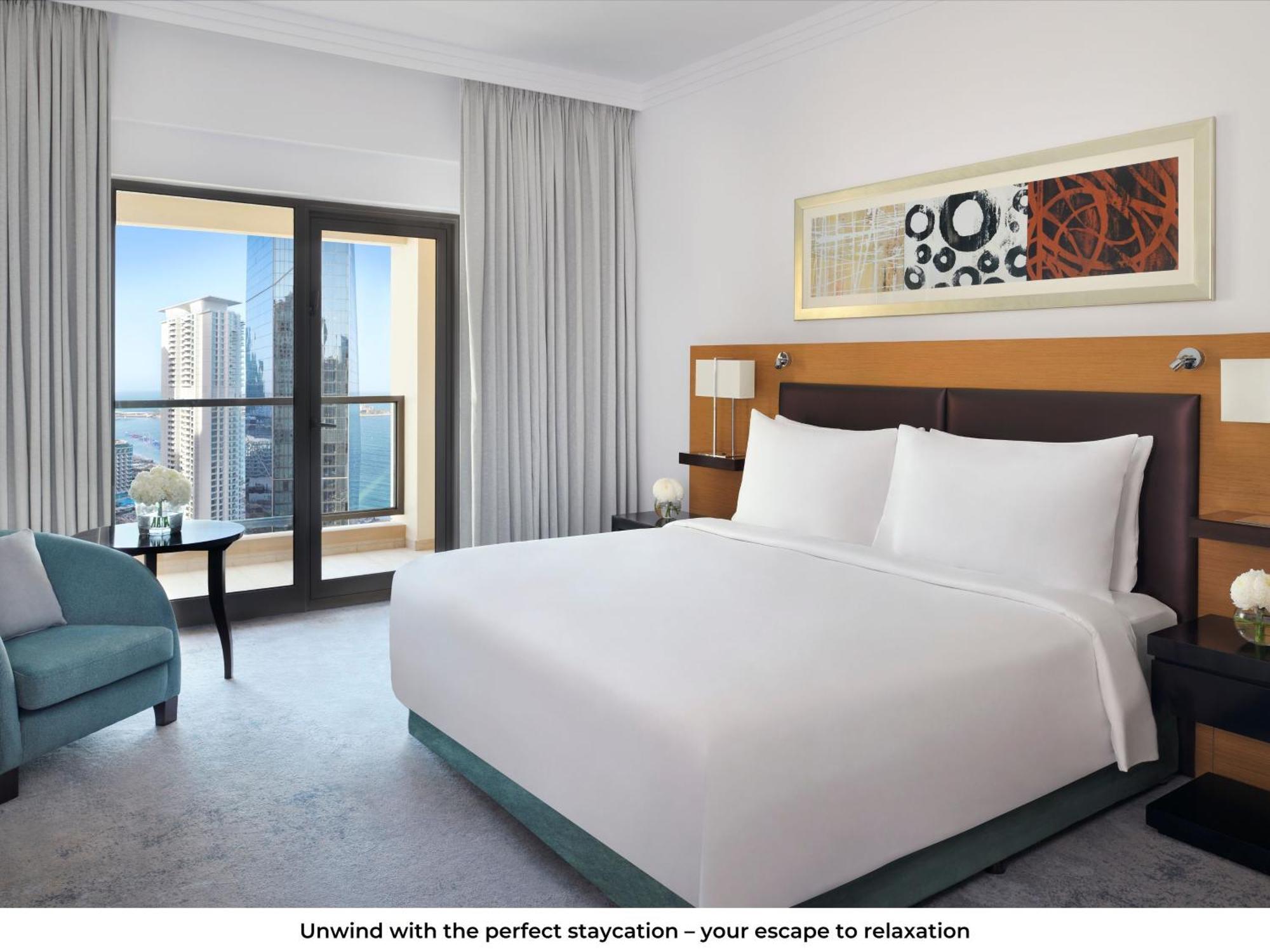 뫼벤픽 호텔 주메이라 비치 두바이 외부 사진 A bedroom at the hotel