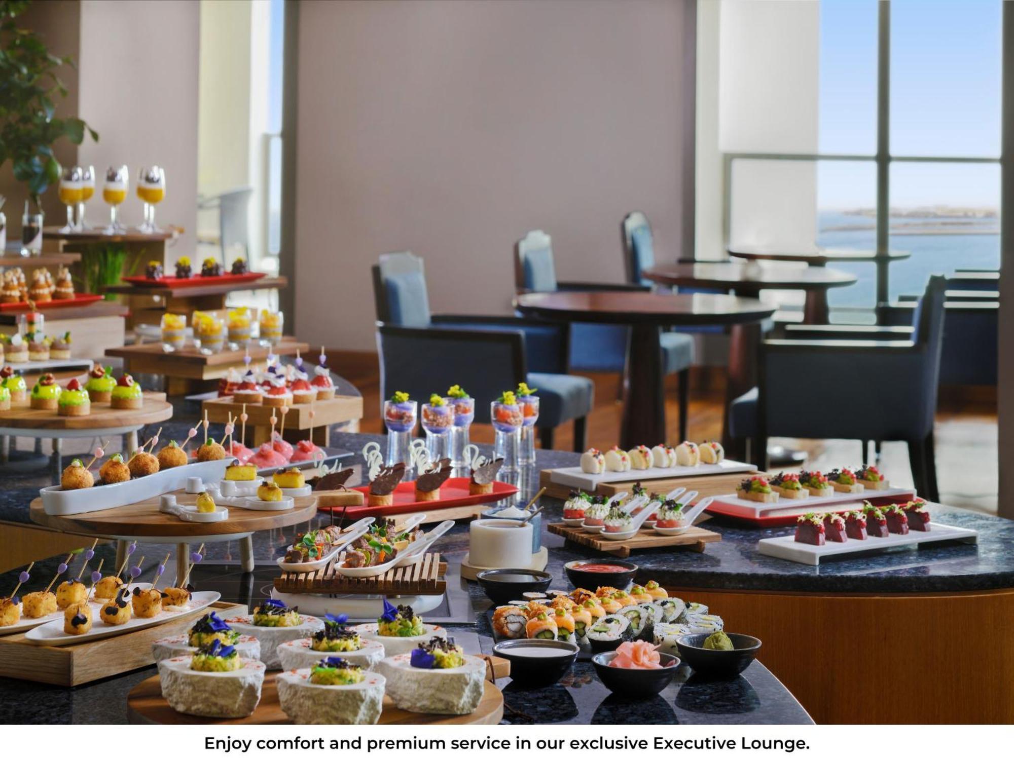 뫼벤픽 호텔 주메이라 비치 두바이 외부 사진 Executive Lounge at the Grand Hyatt Dubai